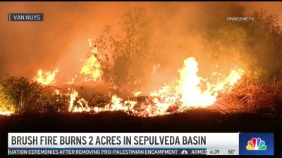 Brush fire burns in Sepulveda Basin