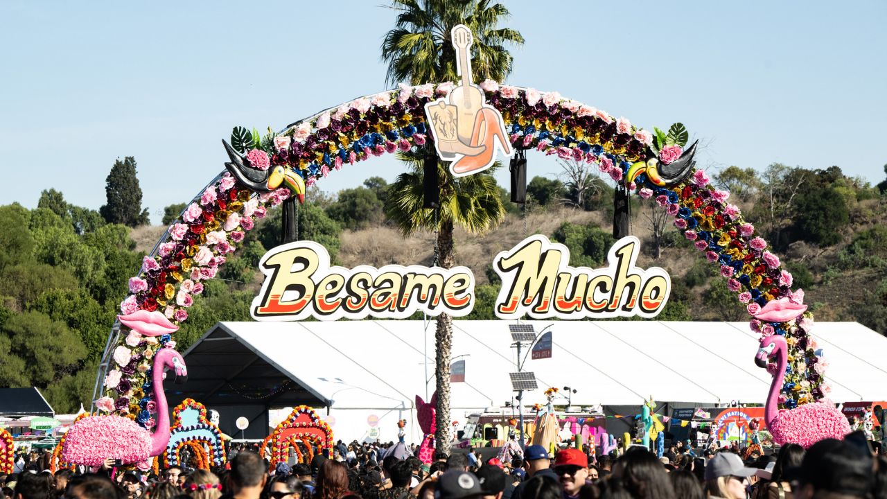 Bésame Mucho Festival Returns To Dodger Stadium With Shakira Headlining ...