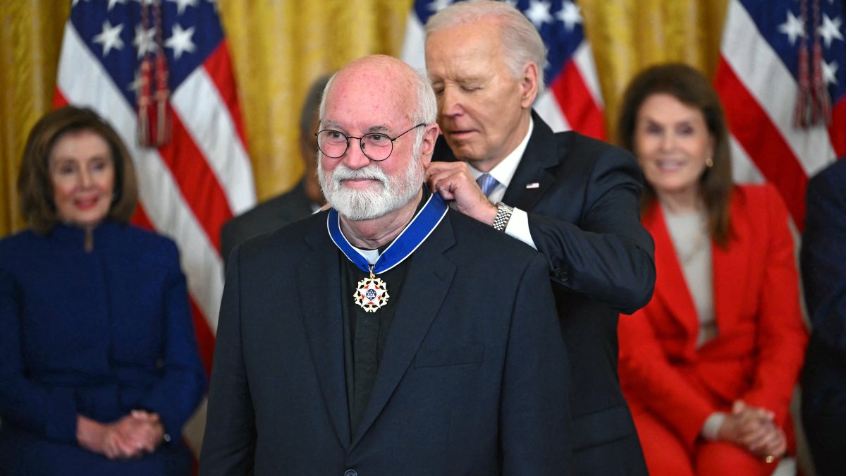 LA’s Father Gregory Boyle receives Presidential Medal of Freedom – NBC ...