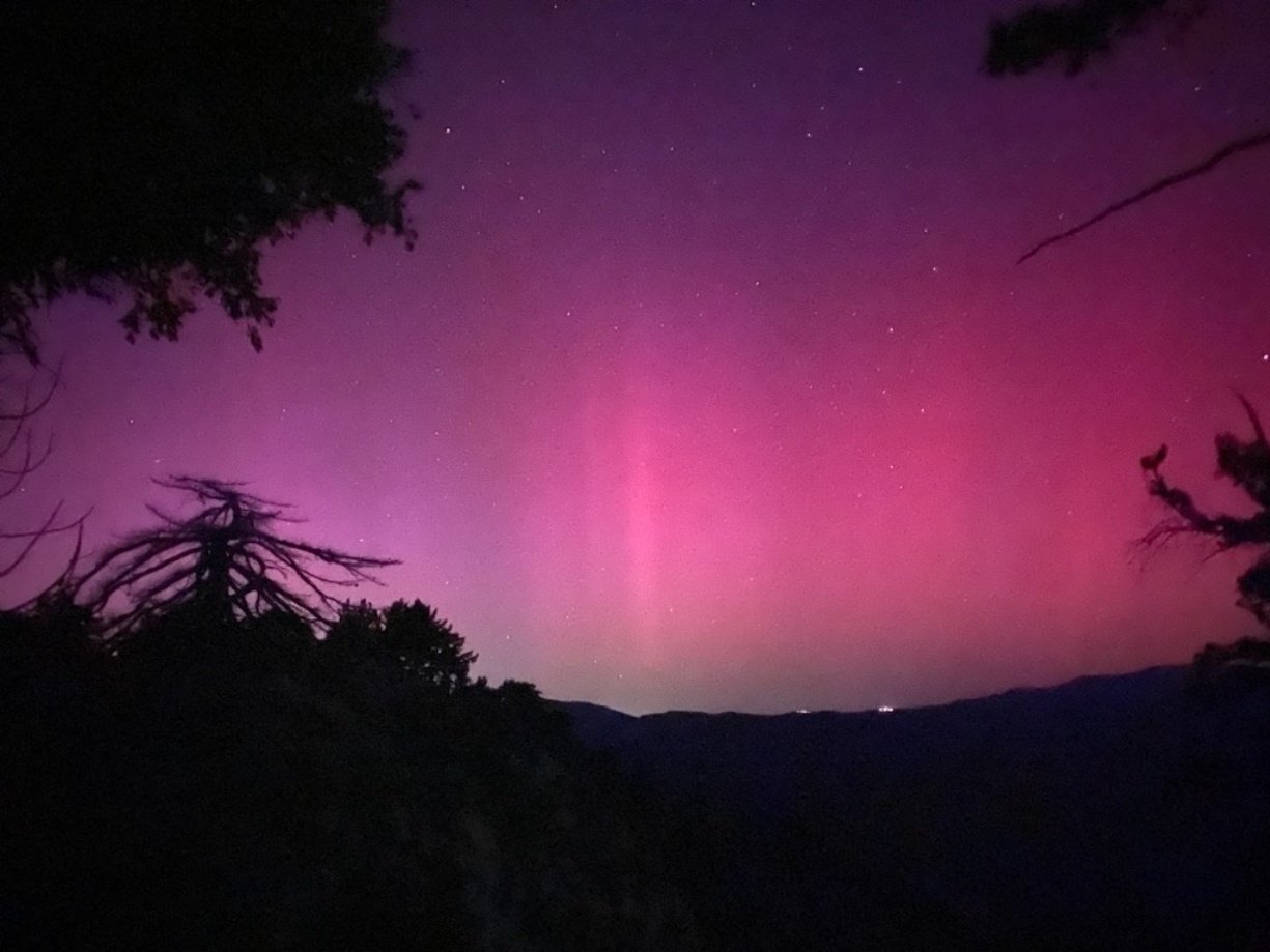 Pink Observatory Big peak, pink skies: Mount Wilson Observatory shared some awesome ...