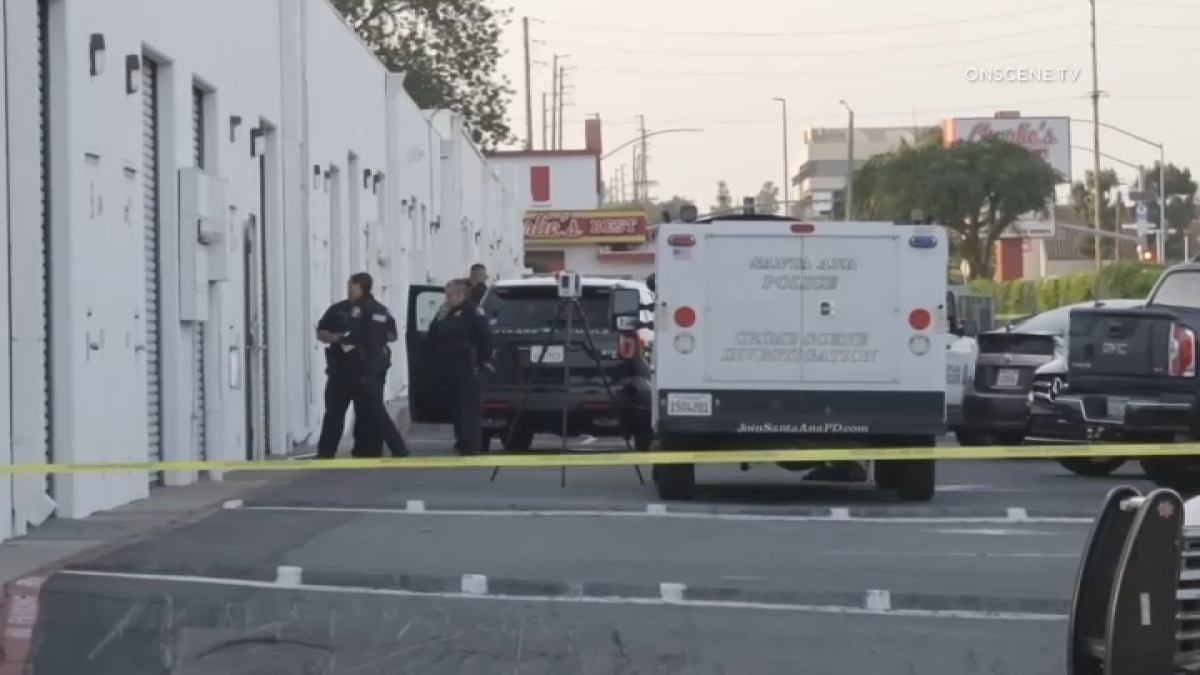 Man murders his girlfriend and her uncle at Santa Ana business complex – NBC Los Angeles