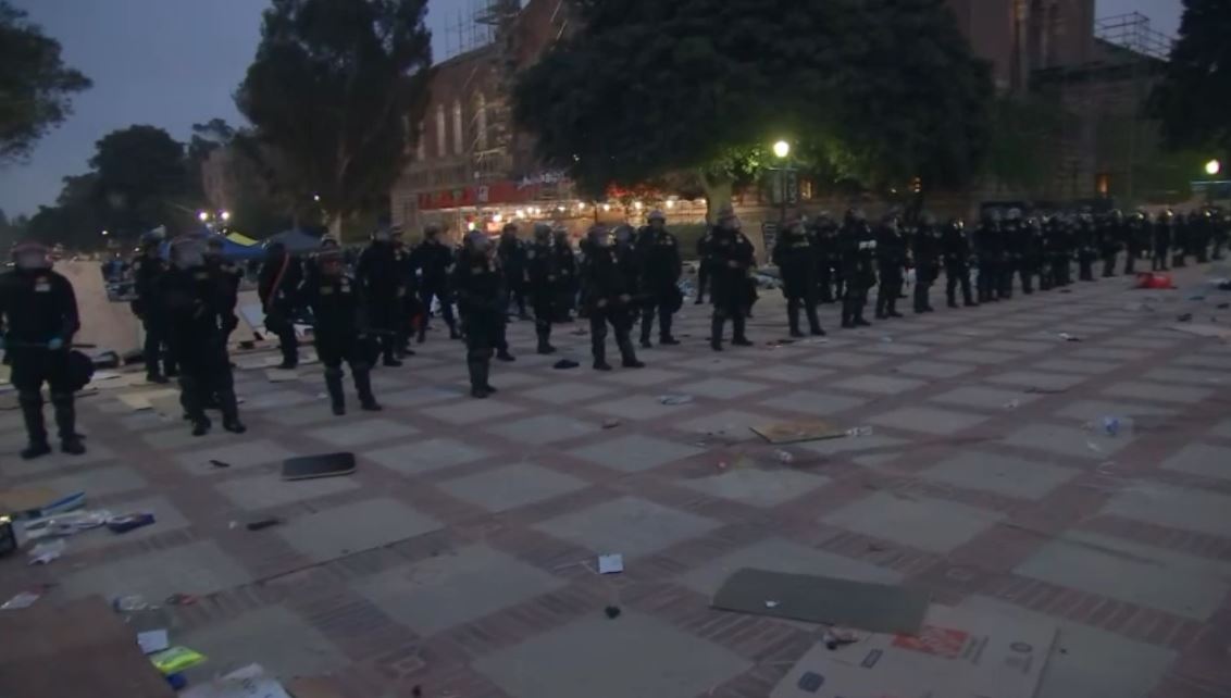 Photos: Officers remove UCLA protest encampment – NBC Los Angeles