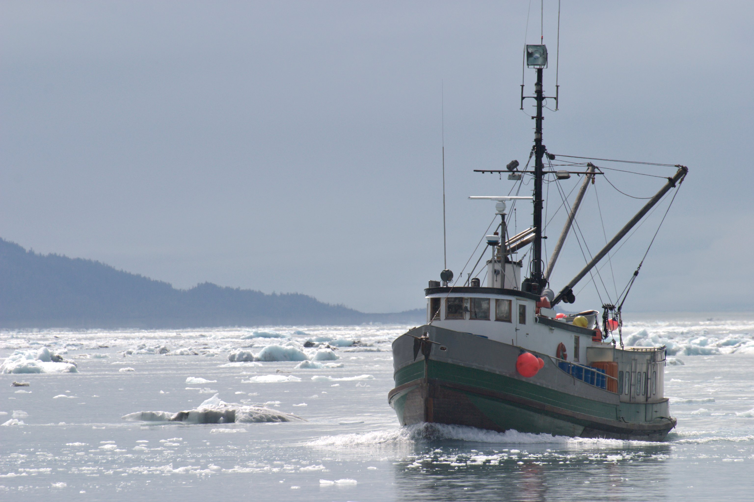 'Deadliest Catch' star Nick Mavar dead at 59 – NBC Los Angeles - Vimarsana News