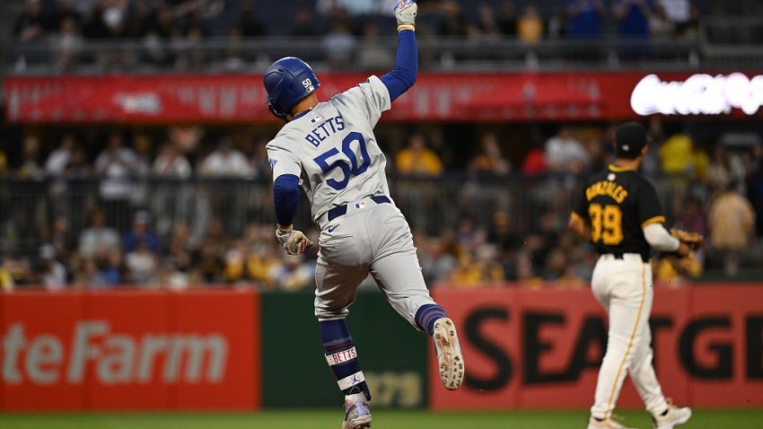 Los Angeles Dodgers v Pittsburgh Pirates