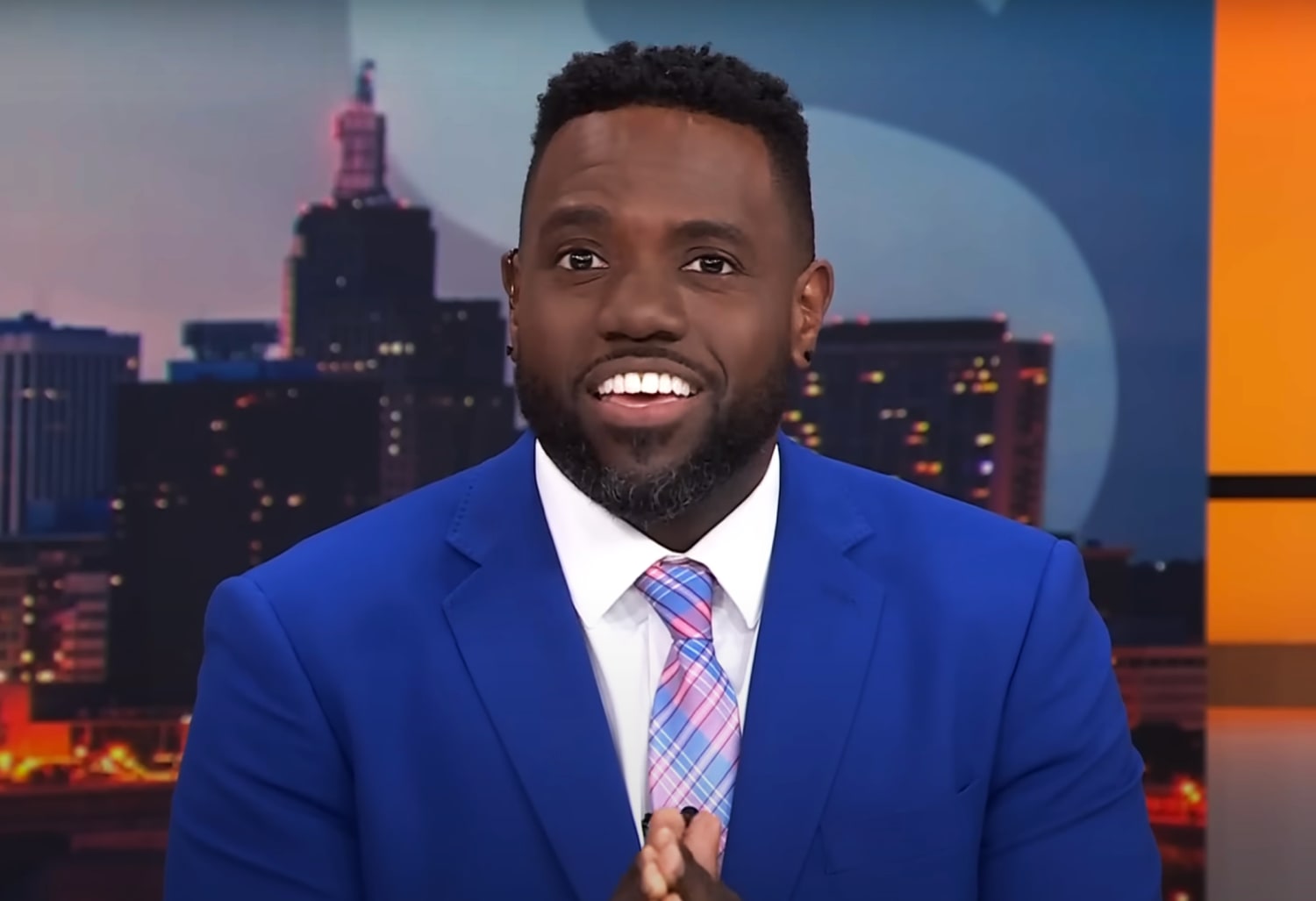 See a Minnesota morning anchor come out as gay on live TV: ‘I'm so nervous right now'