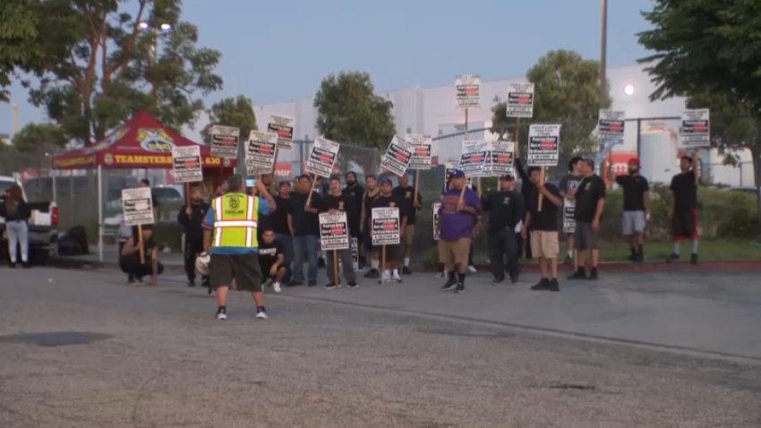 Smart & FInal warehouse employees strike in Southern California on Wednesday, June 19, 2024.