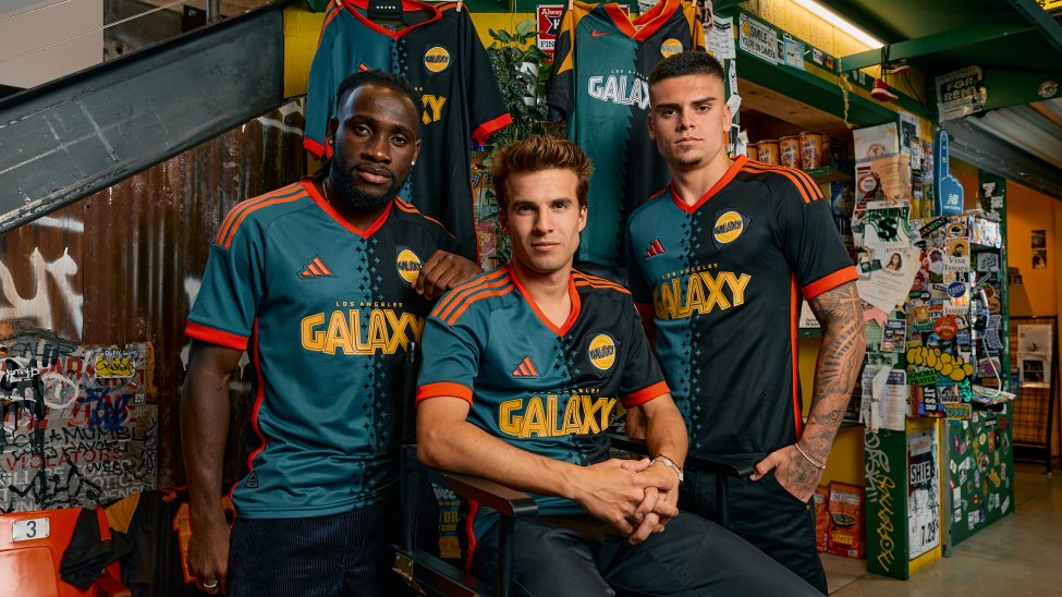 LA Galaxy and LAFC debut new Retrograde Kits with nostalgic flair in ...