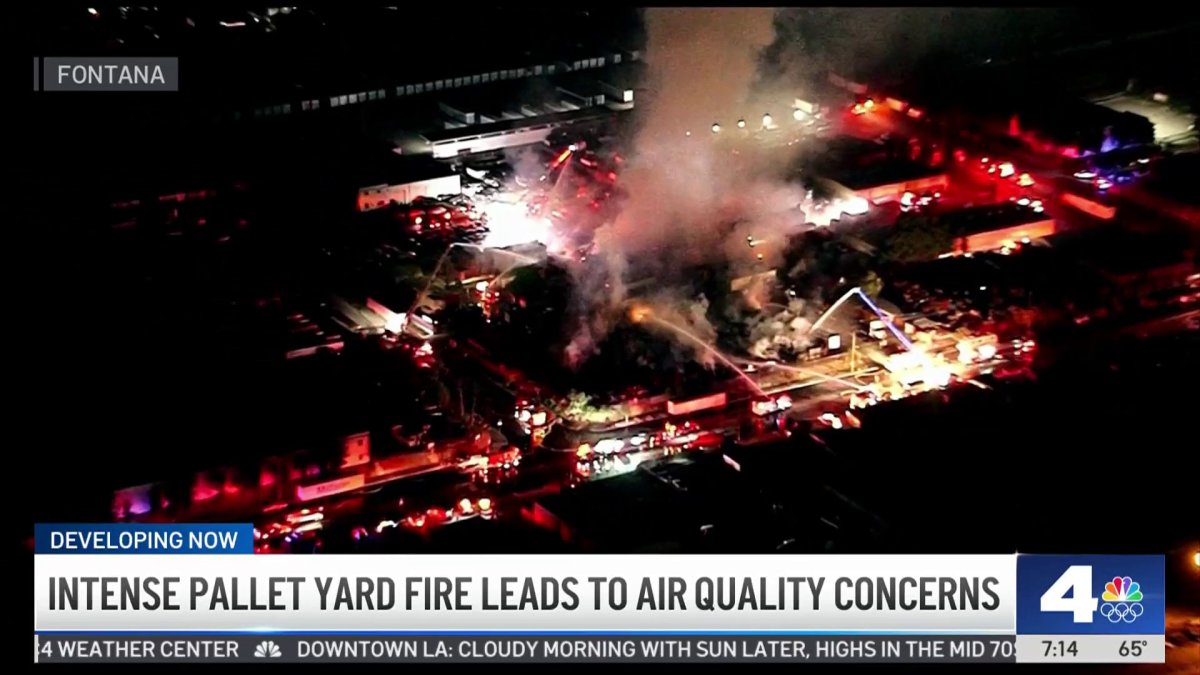 Pallet yard fire leads to air quality concerns in Fontana – NBC Los Angeles