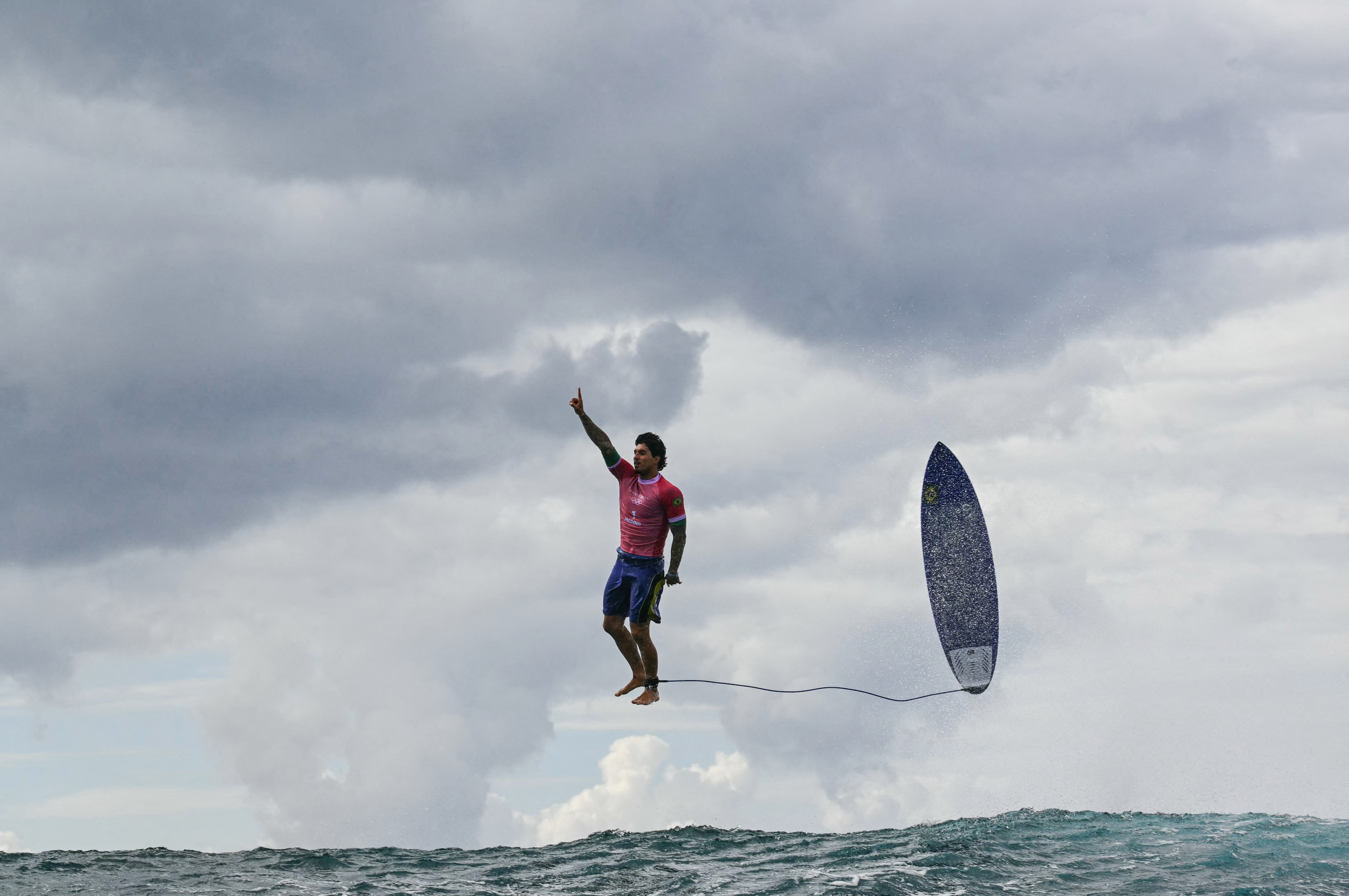 Surfer Gabriel Medina of Brazil captured in stunning photo NBC Los