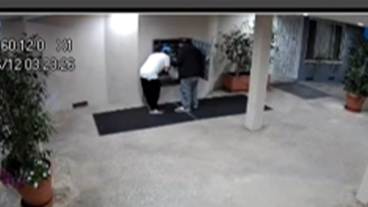 Thieves break into apartment complex mailboxes in Sherman Oaks NBC