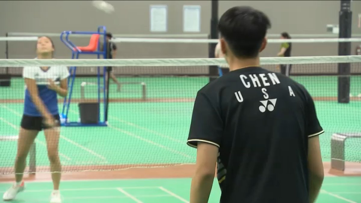 Southern California teens training to become next badminton star