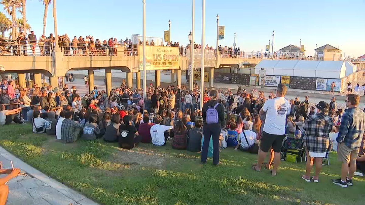 Vigil held for missing Huntington Beach swimmer – NBC Los Angeles