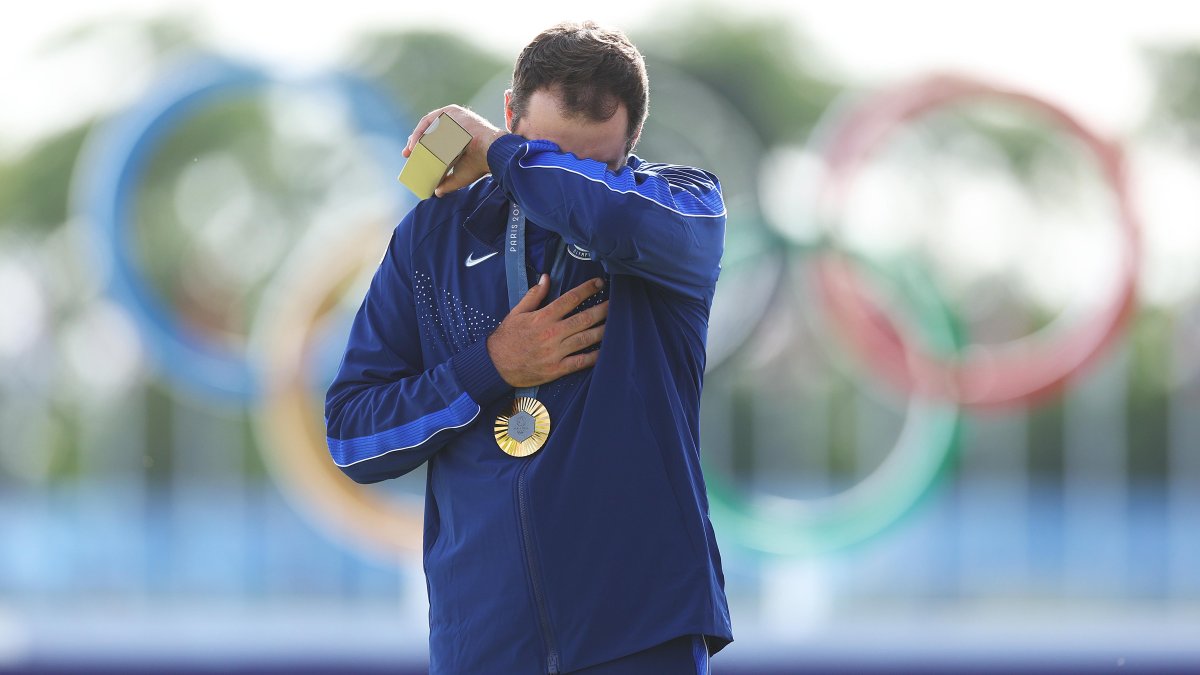 Scottie Scheffler emotional at national anthem – NBC Los Angeles