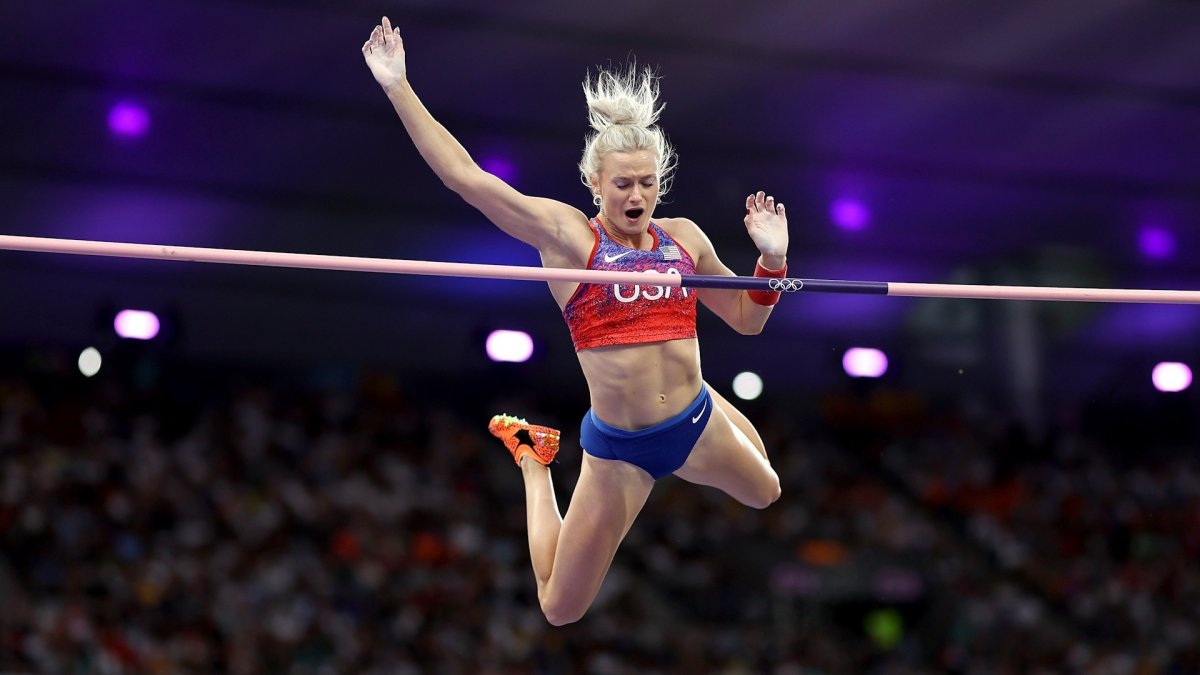 Katie Moon wins silver in women’s pole vault – NBC Los Angeles