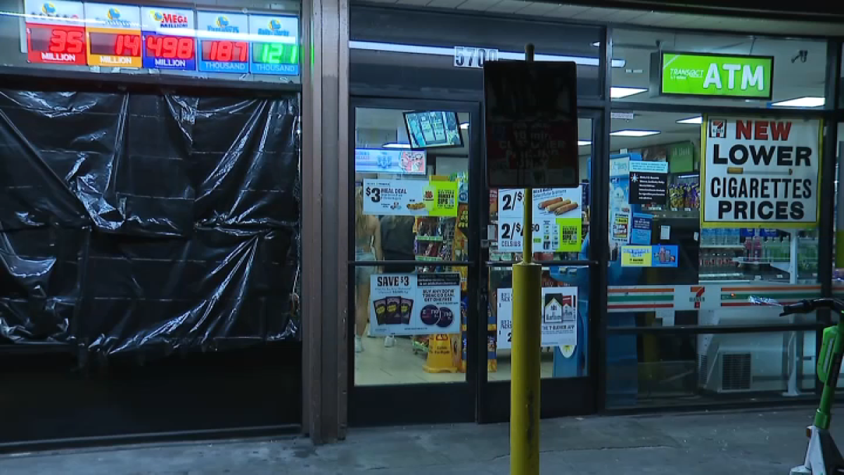 Three 7-Eleven stores hit by large group of thieves on bicycles in Hollywood – NBC Los Angeles