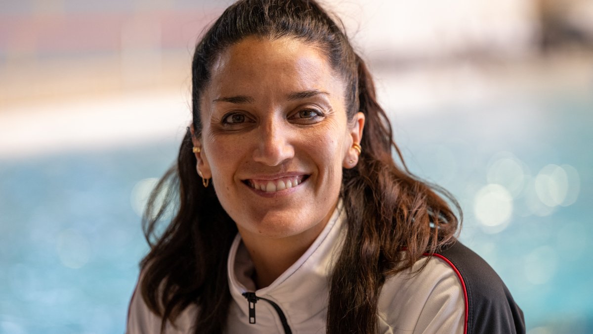 Andrea Fuentes US artistic swimming coach behind silver medal NBC