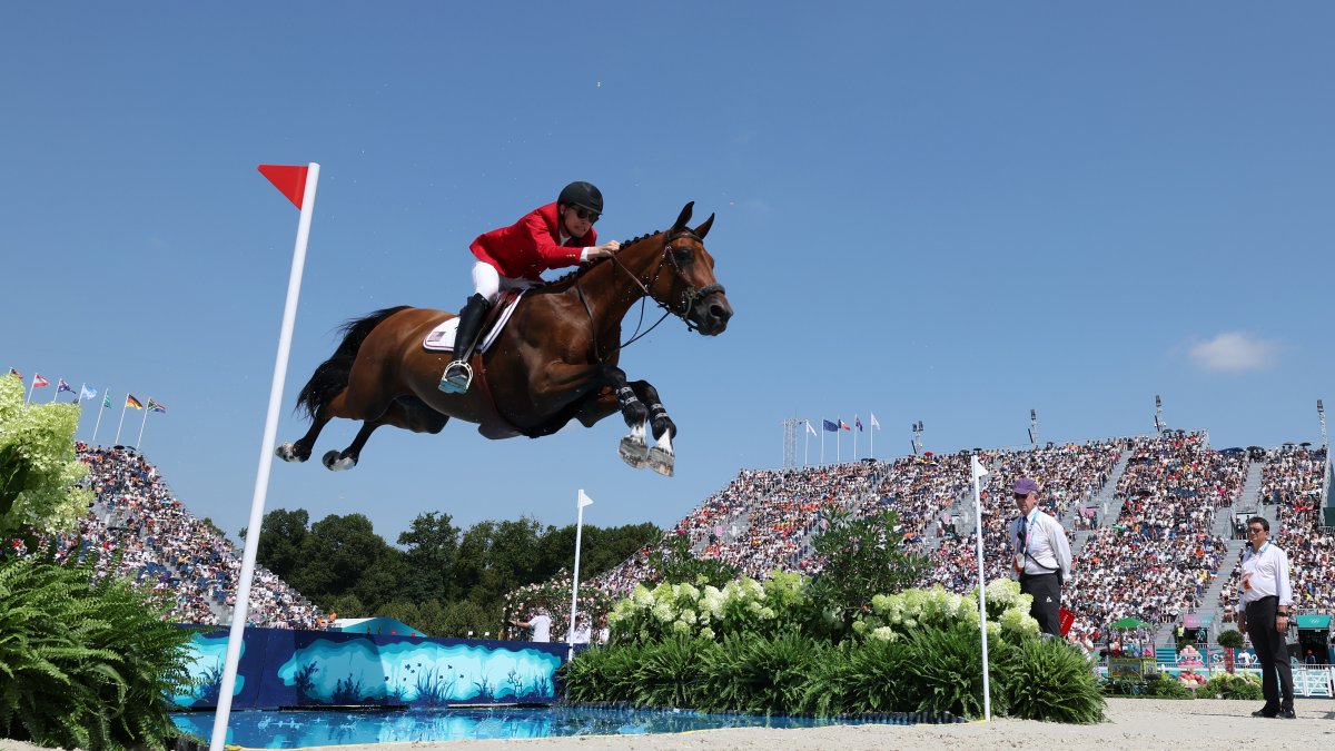 US headed to equestrian team show jump final in 2024 Olympics NBC Los