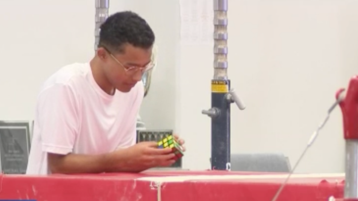 players wearing phantom vision