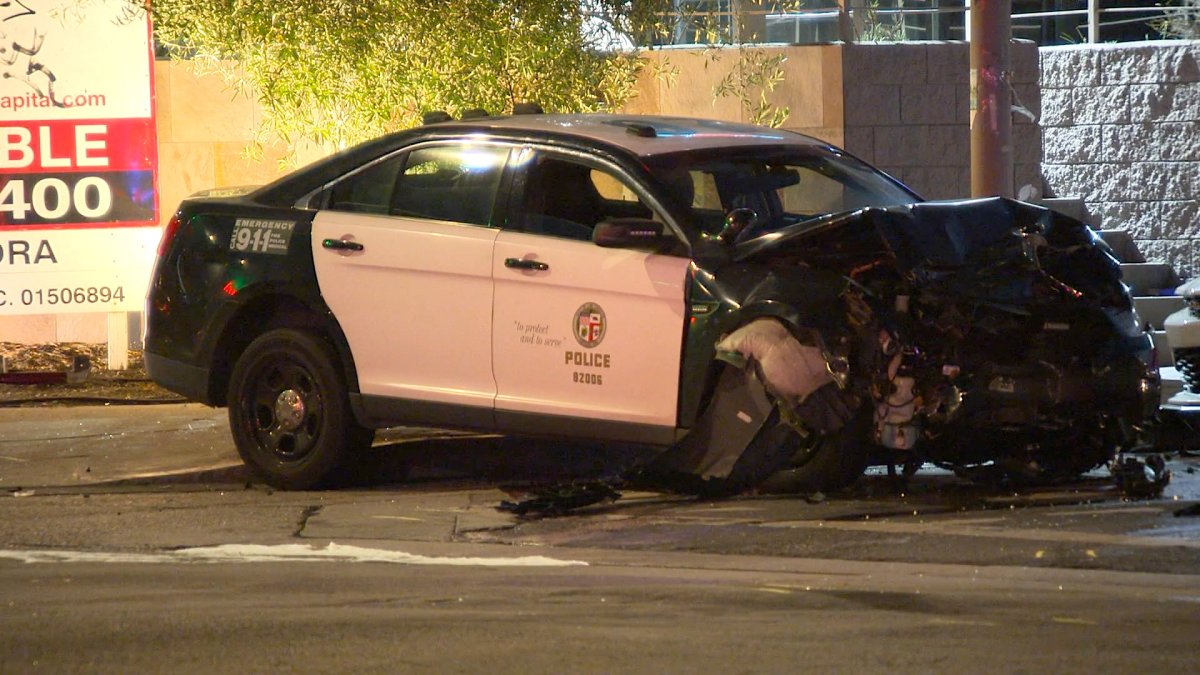 Men sue Los Angeles after LAPD officer allegedly crashed into them – NBC Los Angeles