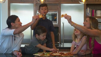 Kids will love this DIY at-home pizza party (and they won't know they're eating tons of veggies!) 