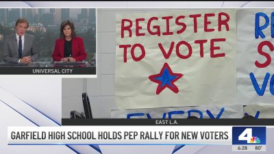 Pep rally held to inspire new voters