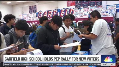 Garfield High School Holds Pep Rally for New Voters