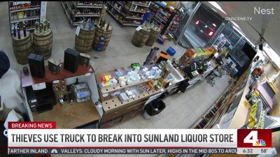 Thieves use truck to break into Sunland liquor store