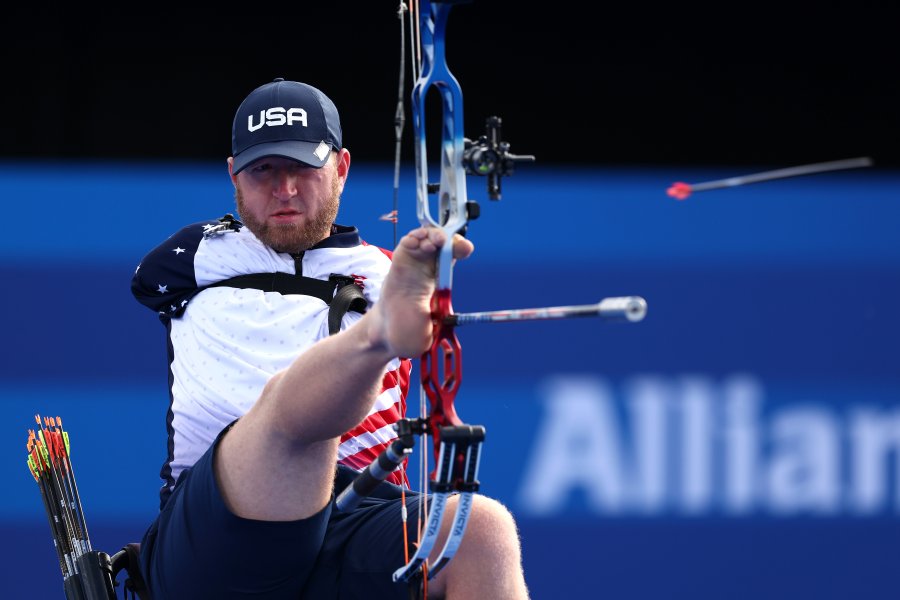 Team USA's Matt Stutzman competes against Jere Foresberg of Team Finland in the Para Archery men's Individual Compound Open 1/8 Elimination on day four of the Paris 2024 Summer Paralympic Games at Esplanade Des Invalides on September 01, 2024 in Paris, France