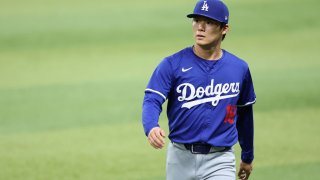 Los Angeles Dodgers v Arizona Diamondbacks