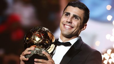 Rodri Hernández wins 2024 Men's Ballon d'Or