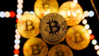 Bitcoin climbs, reaching a new all-time high above $96,000