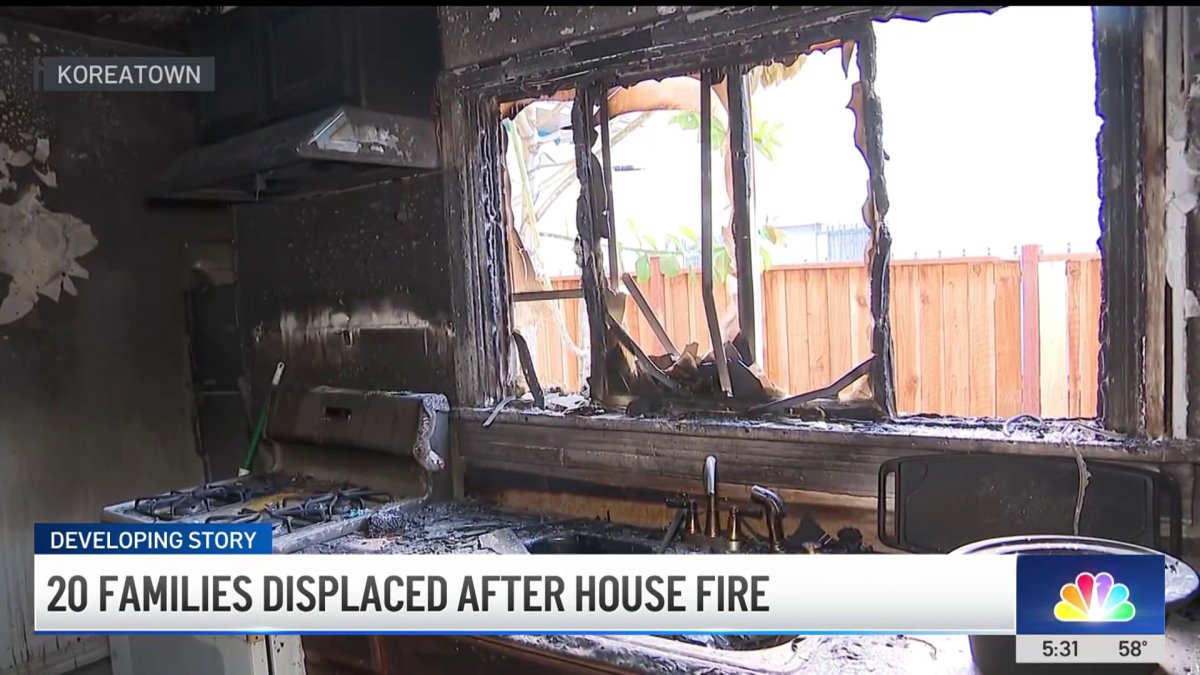 20 families displaced after house fire in Koreatown – NBC Los Angeles