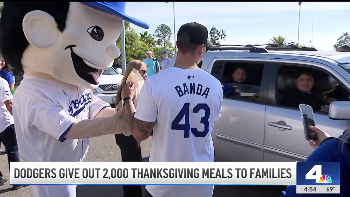 Thanksgiving Meal Distributions Aid Families in Need