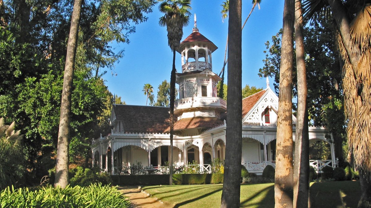 Experience an Old-Fashioned Holiday at LA Arboretum: December Events & Activities