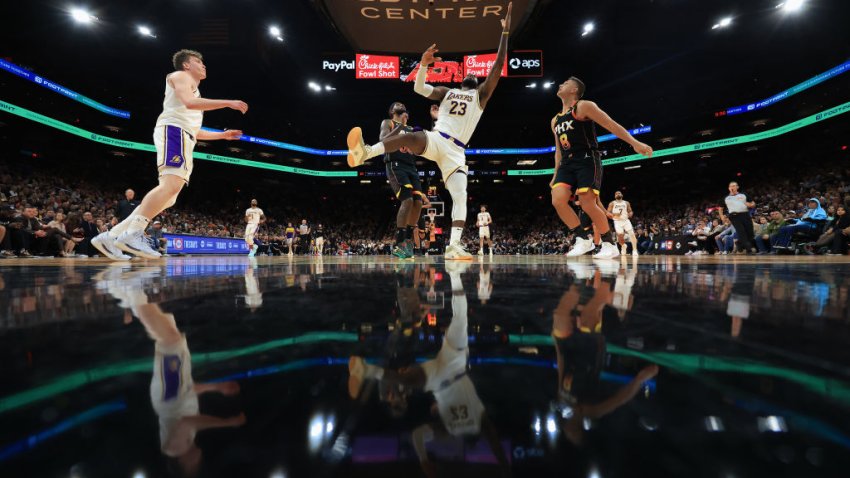 Los Angeles Lakers v Phoenix Suns - Emirates NBA Cup