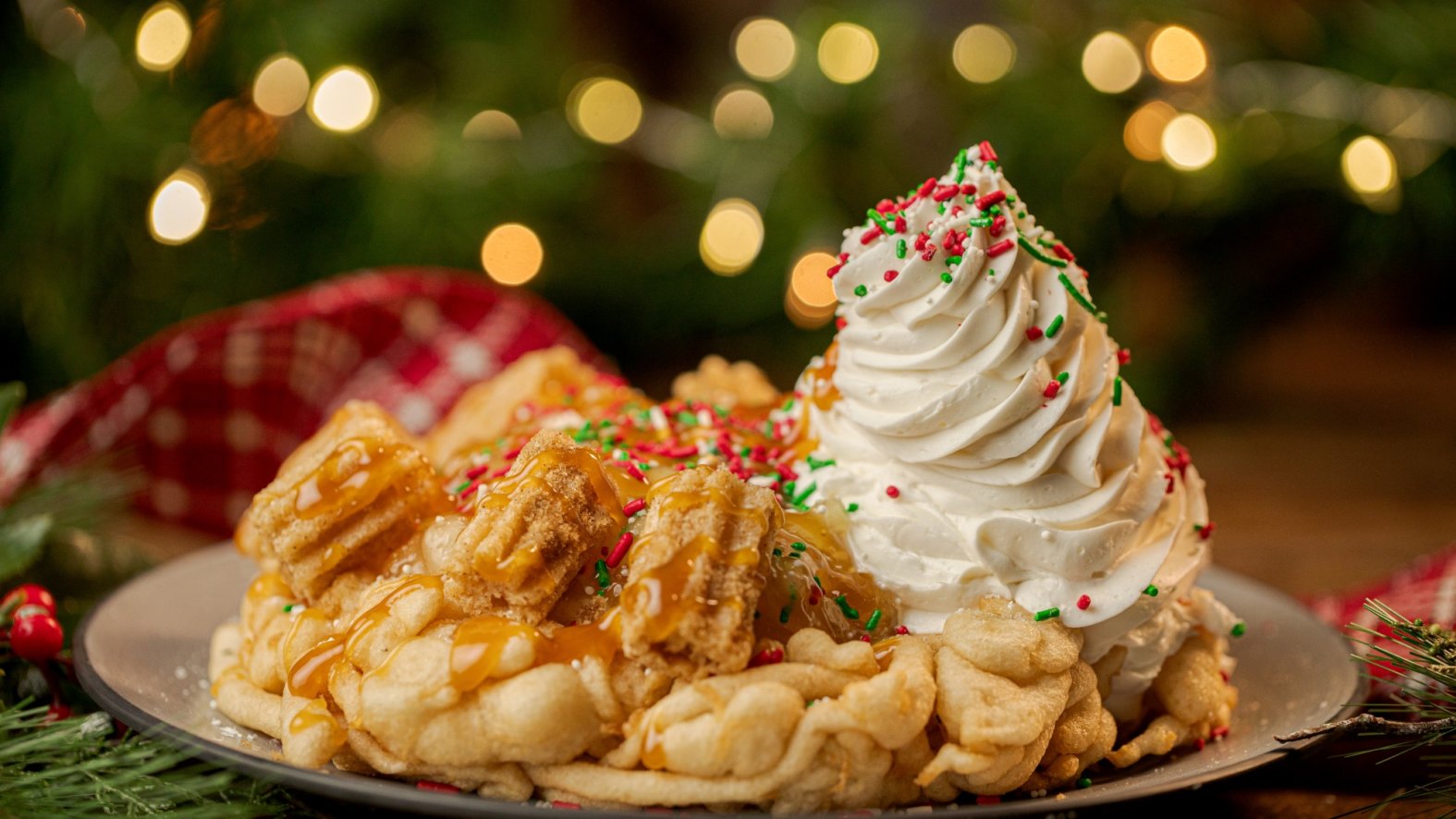 Knott’s Merry Farm has festive funnel cakes and sweet snacks – NBC Los ...
