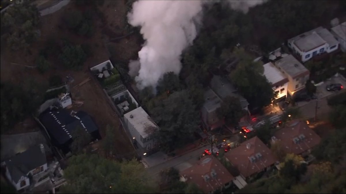 1 person found dead following house fire in Hollywood Hills