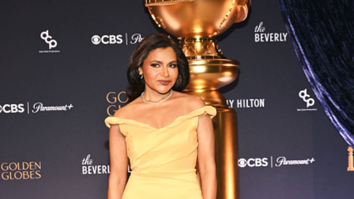 Mindy Kaling star unveiled on Hollywood Walk of Fame