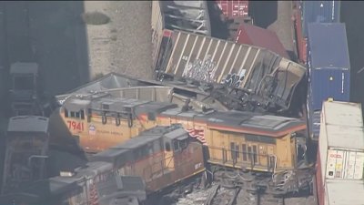 Train derailment in Carson