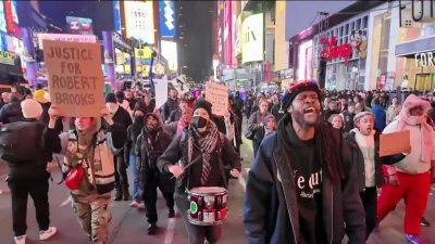 NYC protest over Robert Brooks' beating death by officers