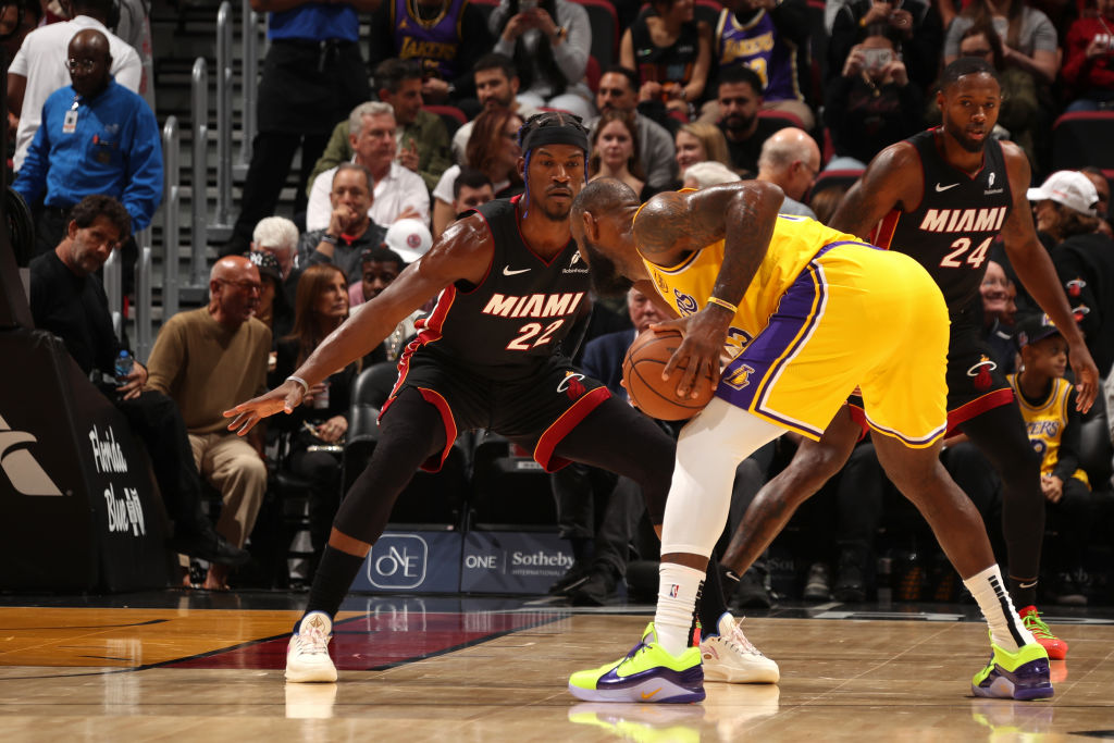 Los Angeles Lakers news: LeBron James scores 29 points in loss