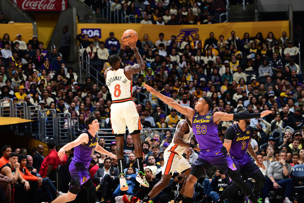 Los Angeles Lakers news: Pistons overcome LeBron’s triple-double, beat ...