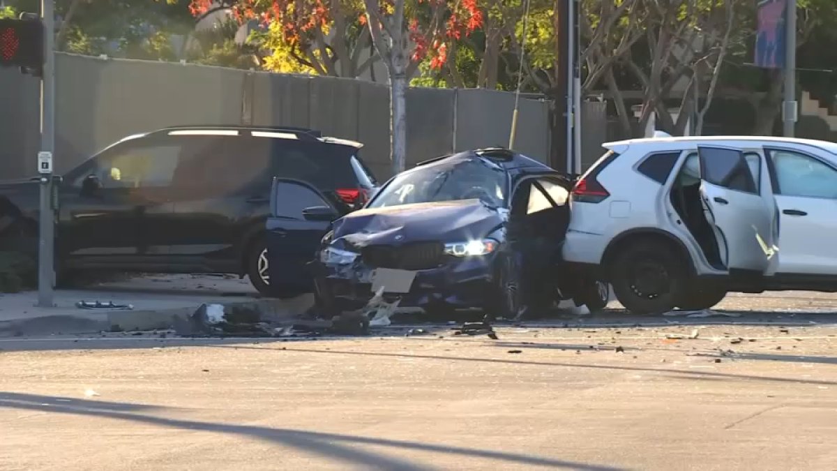 Car chase ends in multi-vehicle crash in La Palma – NBC Los Angeles