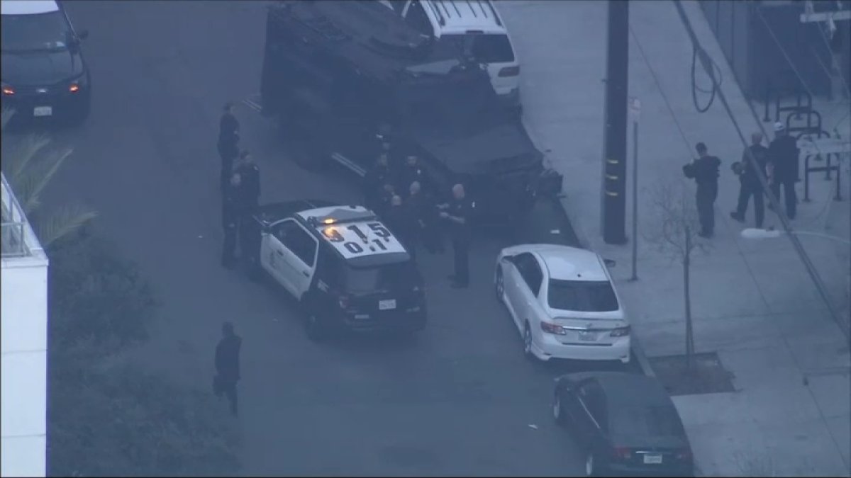 Suspect in DTLA Target shooting barricaded inside Westlake district residence – NBC Los Angeles