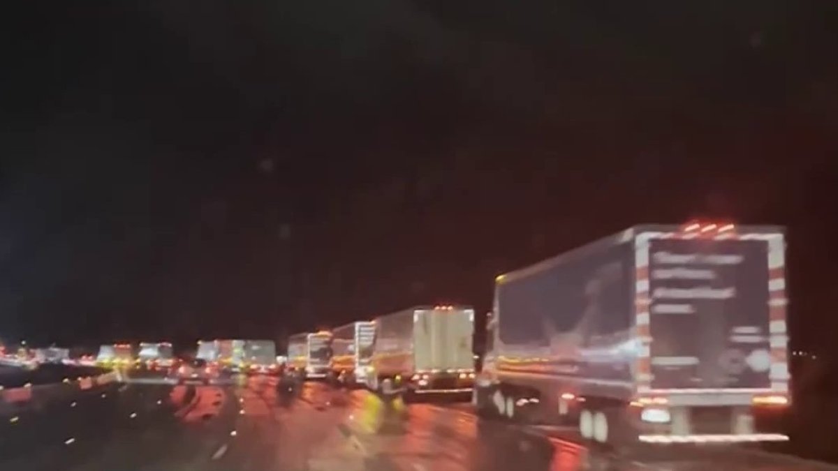 5 freeway closed in northern la county due to snow nbc los angeles