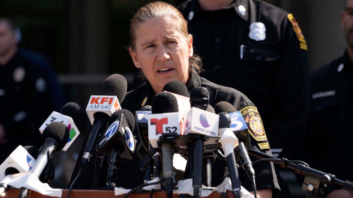 LA Fire Chief Kristin Crowley Faces Public Spat with City Hall Amid Wildfire Crisis – NBC Los Angeles