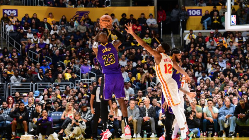 Atlanta Hawks v Los Angeles Lakers