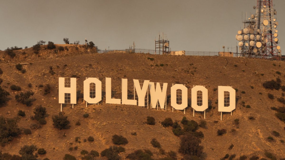 Ai generated images of hollywood sign on fire spread online nbc los