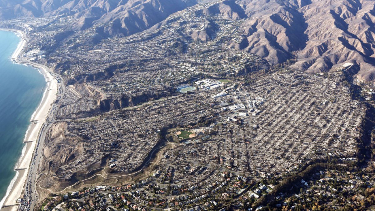 LA County Urges Wildfire Victims to Update Addresses for Tax Refund Delivery