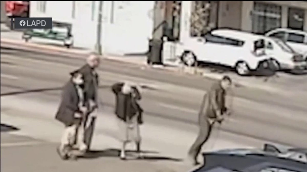 Man wanted for stabbing woman in East Hollywood – NBC Los Angeles